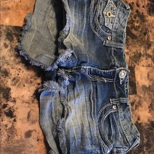 Cut off shorts